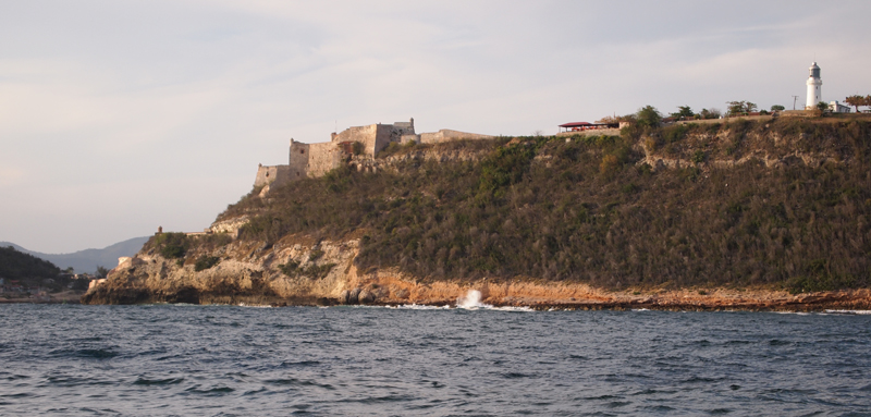 Castillo del Morro, approach to Santiago